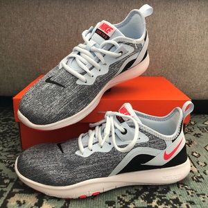NIKE flex trainer 9 NWT in box!!!! Size 7
